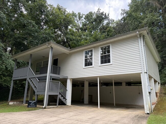 Photo - 249 Starmount Dr