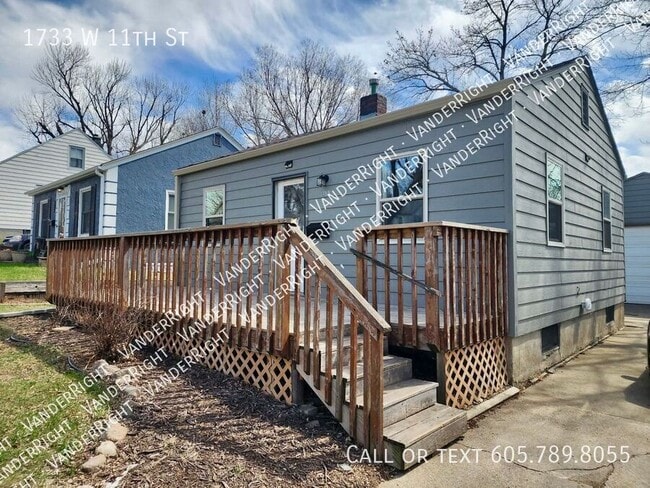 Photo - 1733 W 11th St