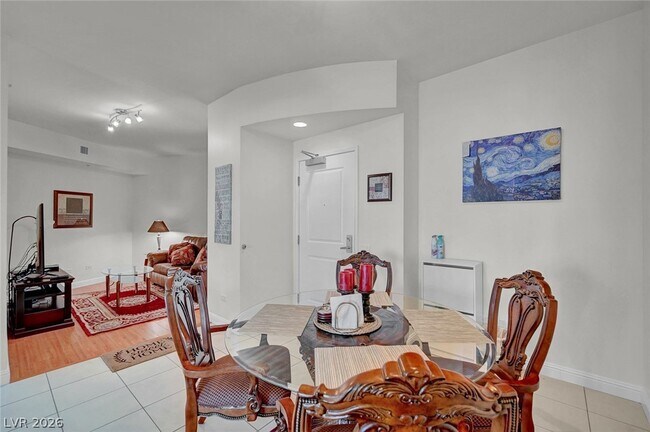 Photo - 200 W Sahara Ave Unit 811