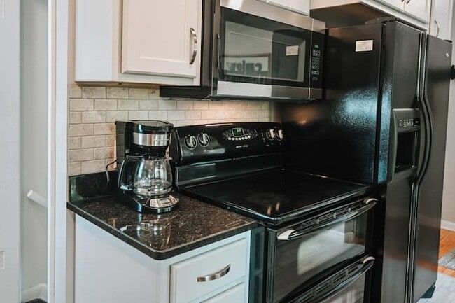 Photo - 2030 N 58th St