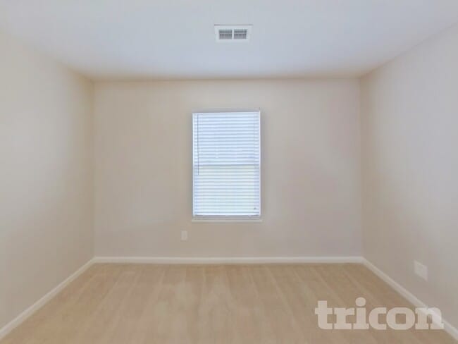 Photo - 732 Elderberry Ln