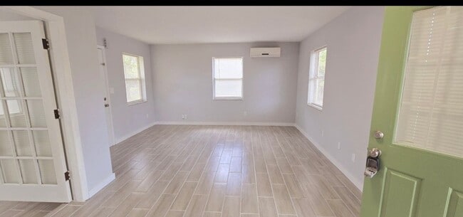 Photo - 1196 Fountainhead Dr