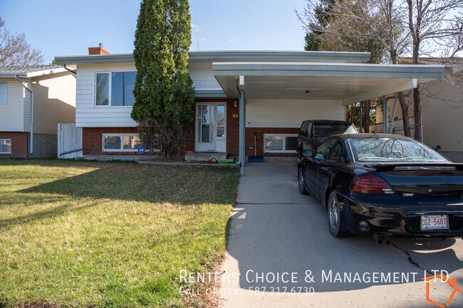 Building Photo - Basement Suite With Assiged Parking, UTILITIES INCLUDED