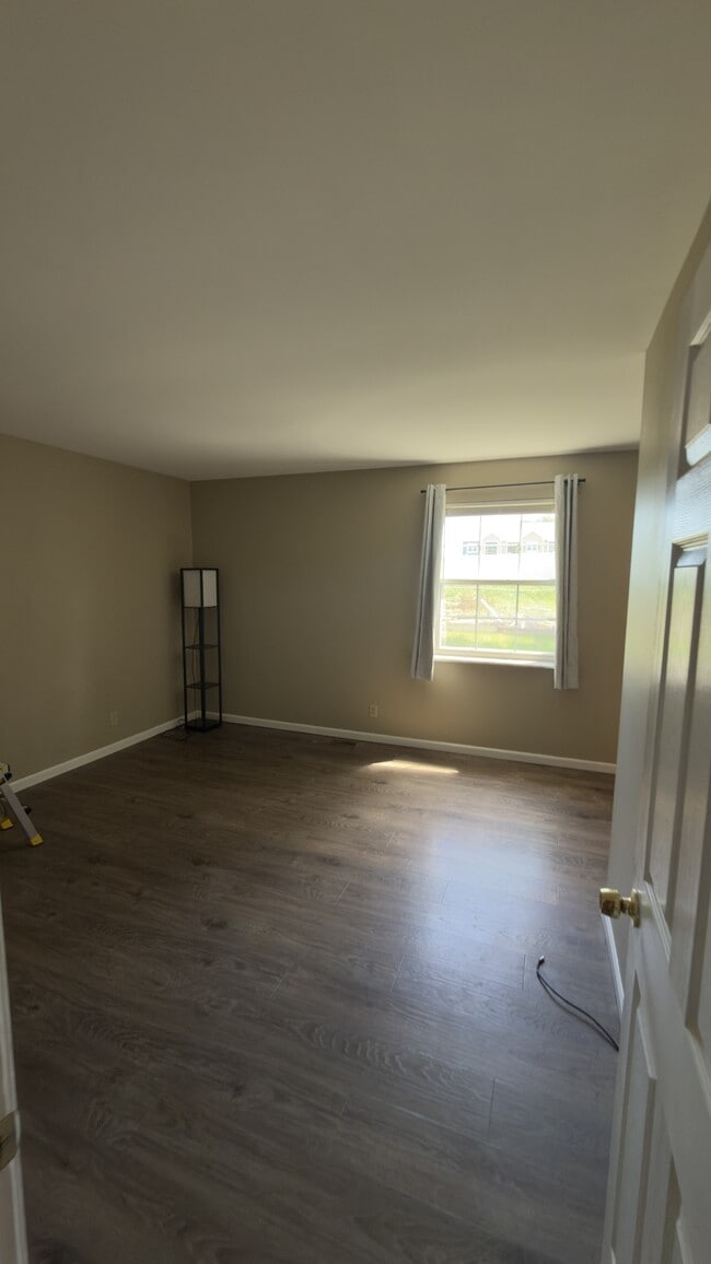 Photo - 40 S Hillview Dr