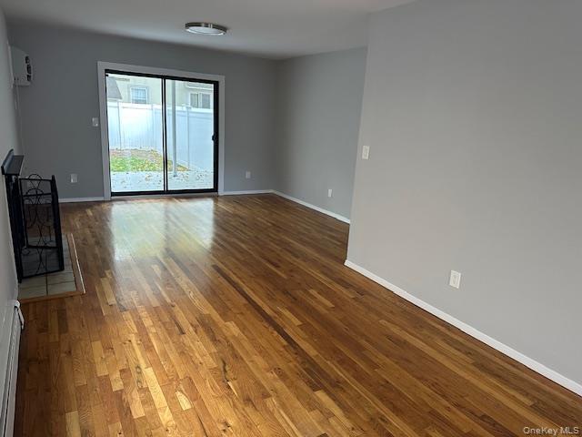 Photo - 14 Pequot Ave