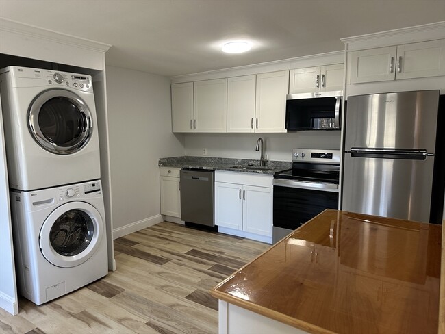 Photo - 250 Walnut St Unidad A