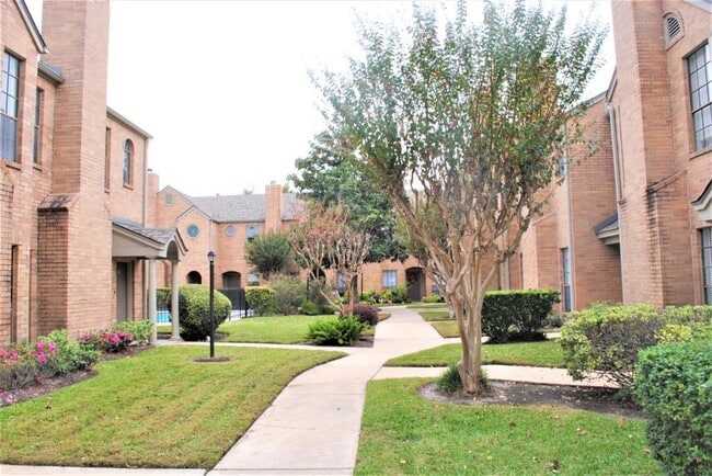 Photo - 3300 Bellefontaine St Condo Unit 4