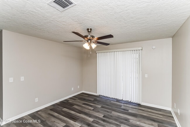 Photo - 1711 Barker St NE