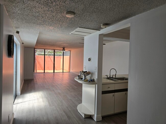 Photo - 10343 Greenhouse Rd