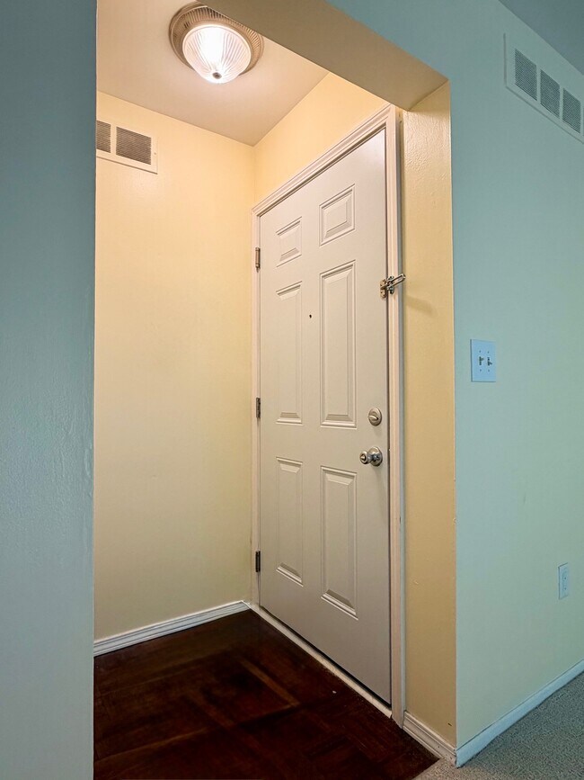 Main entrance - 3234 Bolgos Cir Unit 3234 Bolgos Circle