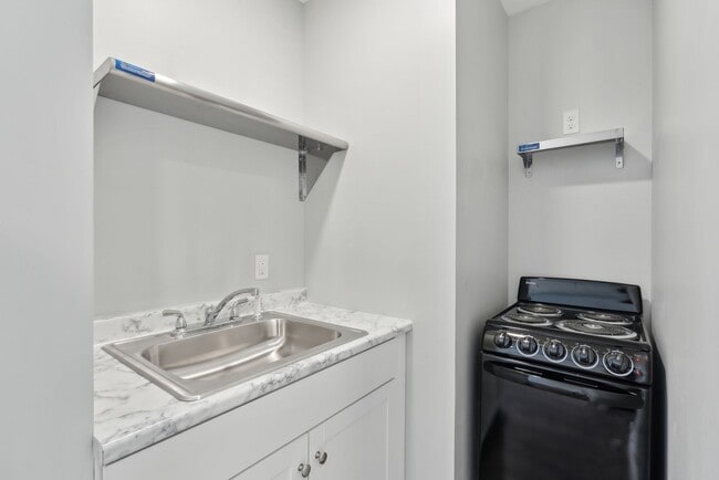 Photo - "610" on Congress St:  Studio Apt. 1BA $1400.00 Heat & H20 included-Available 5/01/26 Unit 11