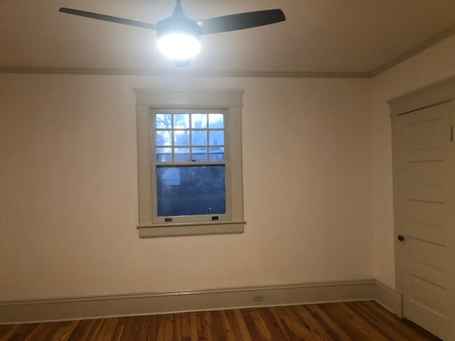 Recorrido de 360 grados del plano de Norfolk - 1212 Brookstown Ave Unidad D