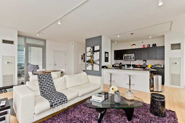 Photo - 8 E Randolph St Unit 2204