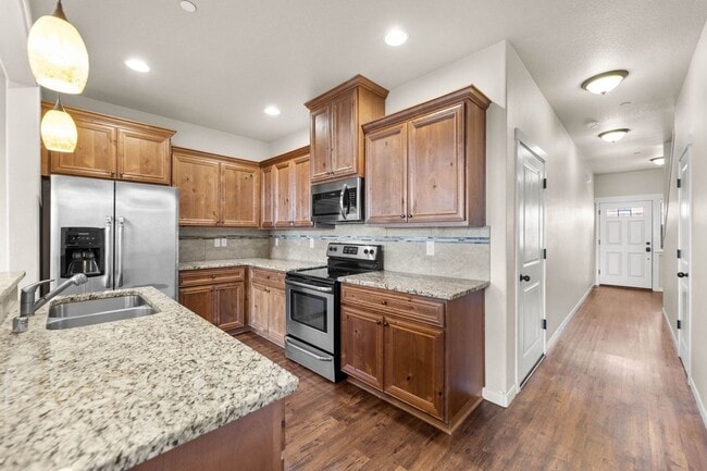 Photo - Gorgeous Townhome in Ridgefield!