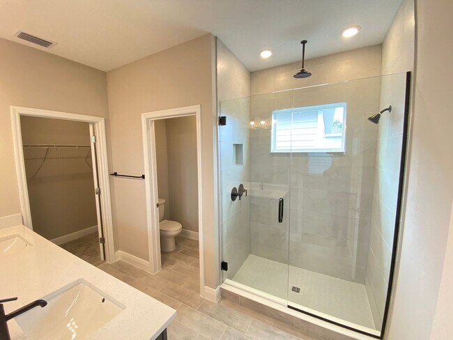 Photo - Transform your living environment....Clear...