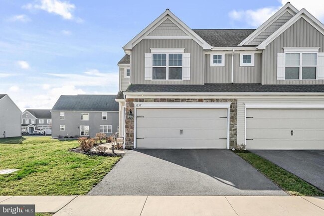 Photo - 1657 Haralson Dr Townhome