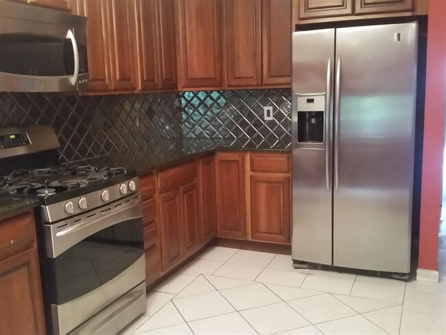Building Photo - 715 John F. Kennedy Blvd Unit 1