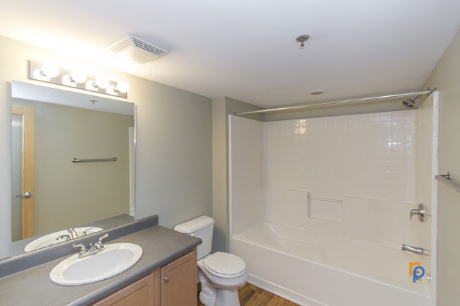 Photo - Machine Flats - 3301 Colerain