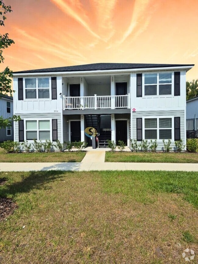 Building Photo - 9572 Hood Rd Rental