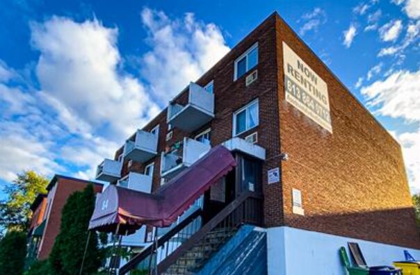 Photo - 84 King Edward Ave Unit 301