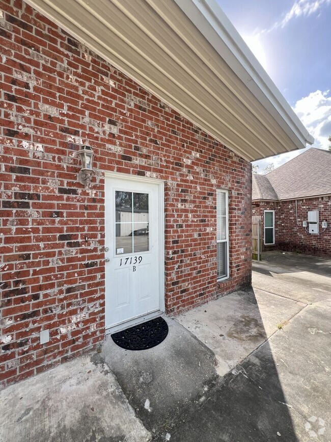 Building Photo - Prairieville School District! Trendy, 2 be... Rental