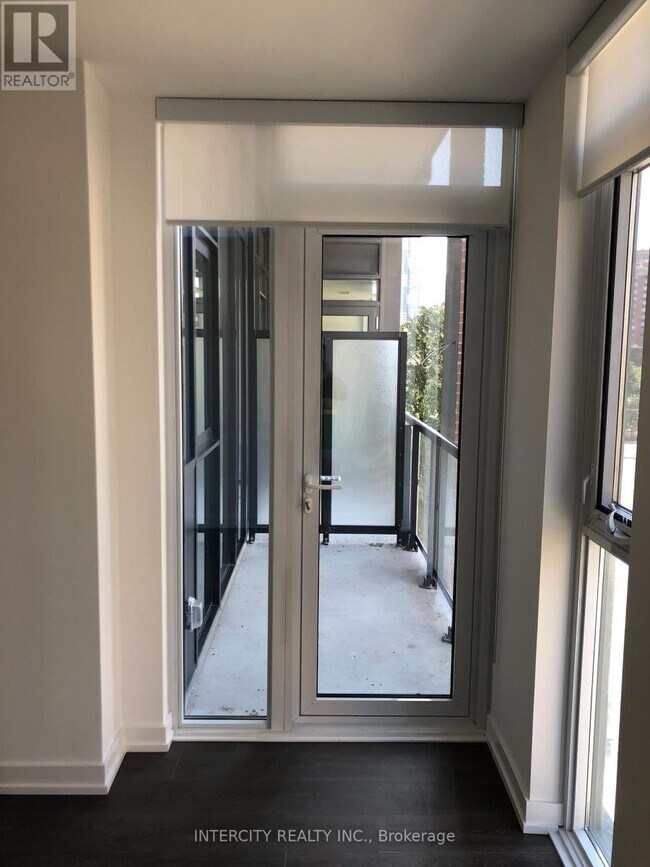 Photo - 159 Wellesley St E Unité 304