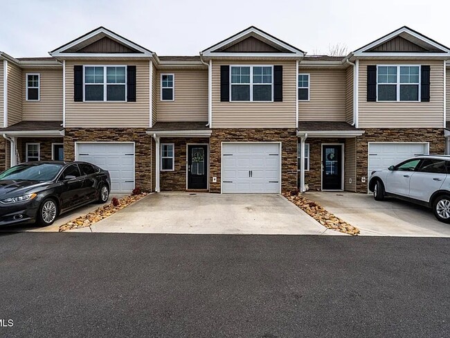 Photo - 1069 Hammett Rd Townhome