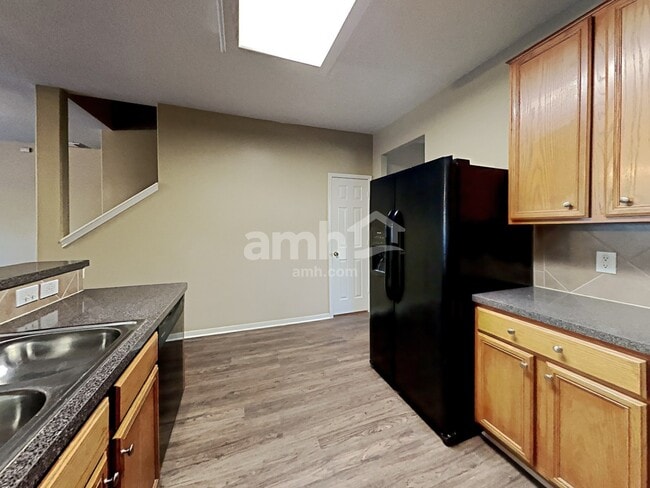 Photo - 4719 Blue Spruce Hill St