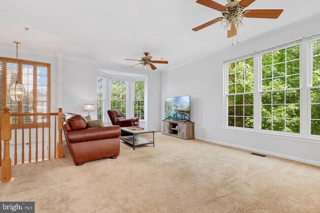 1942 Crossing Stone Ct