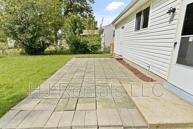 Photo - 532 Holiday Ave