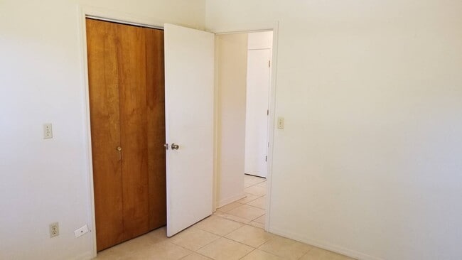 3759 NW Huntsboro St Unit 103