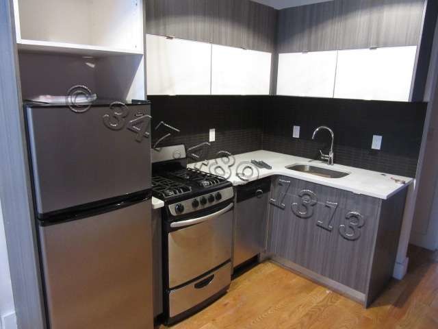 Photo - 31 Montrose Ave Unit 2-L