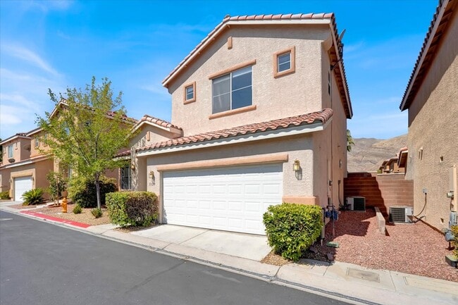 Photo - 3329 Autumn Veil St