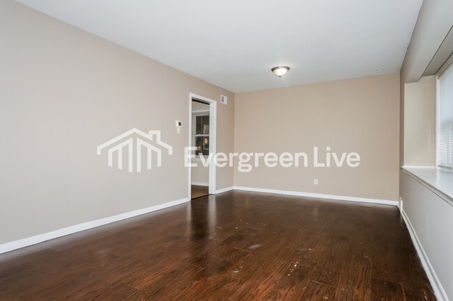 Photo - 1633 Puryear Rd