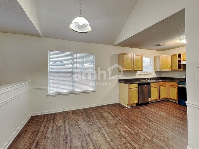 Photo - 148 Ventura Trl