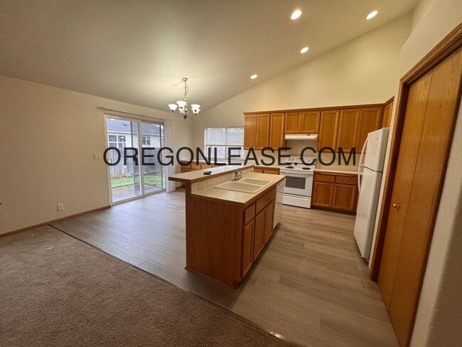 Photo - 3 bed 2 bath West Eugene Home