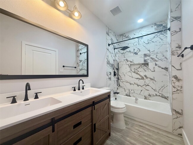 Photo - 9508 Quaker Ct