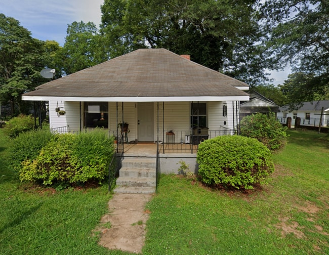 Building Photo - The 2 Bed 1 Bath Dream Home Of Greenville,SC