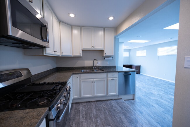 Photo - 3505 Idlewild Way