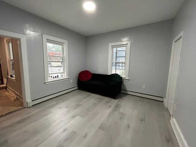 Photo - 23 Weston St Unit 21