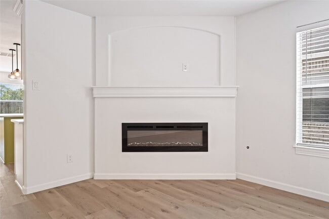 22511 Sweetglen Ct