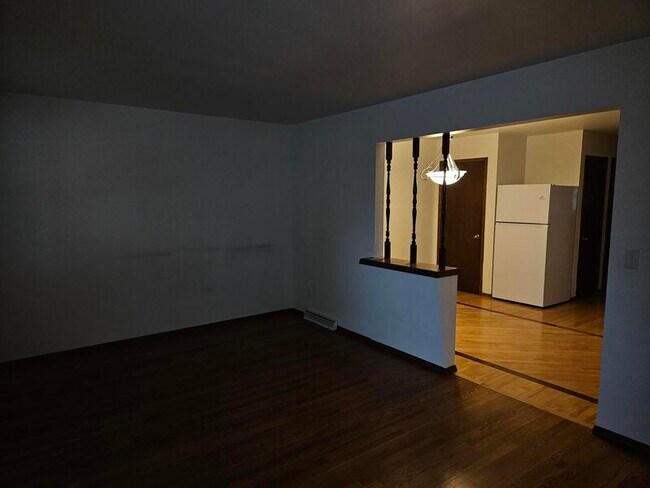 Photo - 1097-1099 Laurel Ct