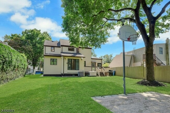 405 Terhune Ave