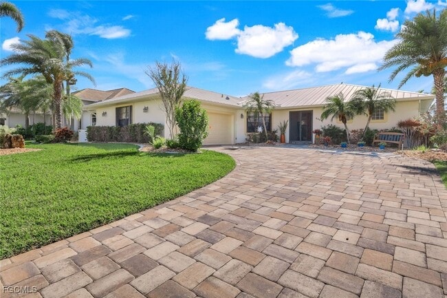 Building Photo - 2556 SW 28th Pl Rental