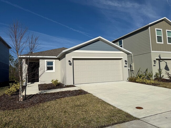 Building Photo - Beautiful 3 bedroom 2 bathroom house