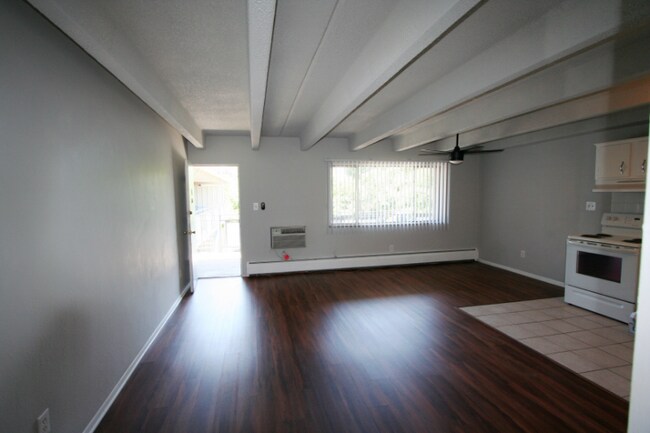 Photo - 1085 Pearl St Unidad 306