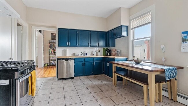 Photo - 260 Atwells Ave Unit 3