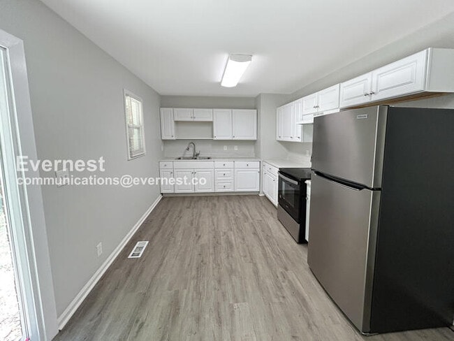 Photo - 2463 Montezuma Cir