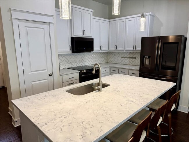 Photo - 13501 Metric Blvd Unit 45