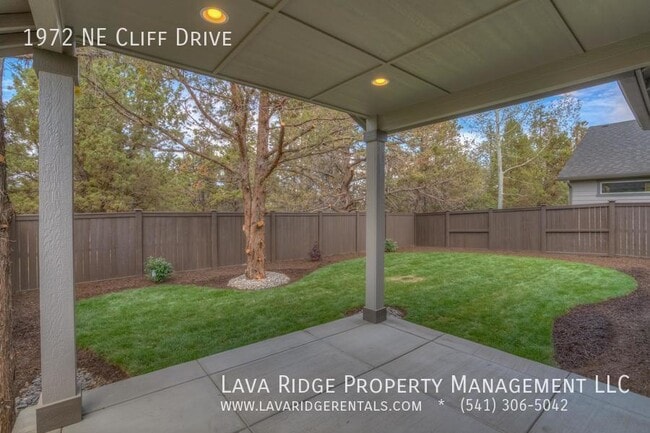 Photo - 1972 NE Cliff Dr